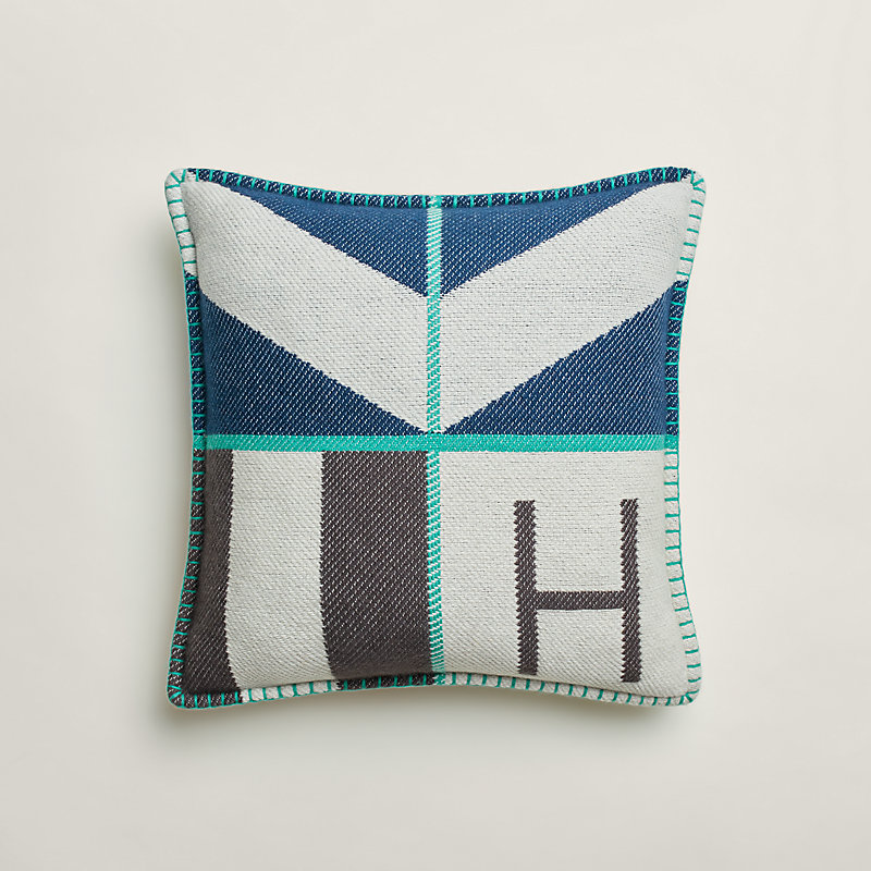 Hermes avalon outlet cushion